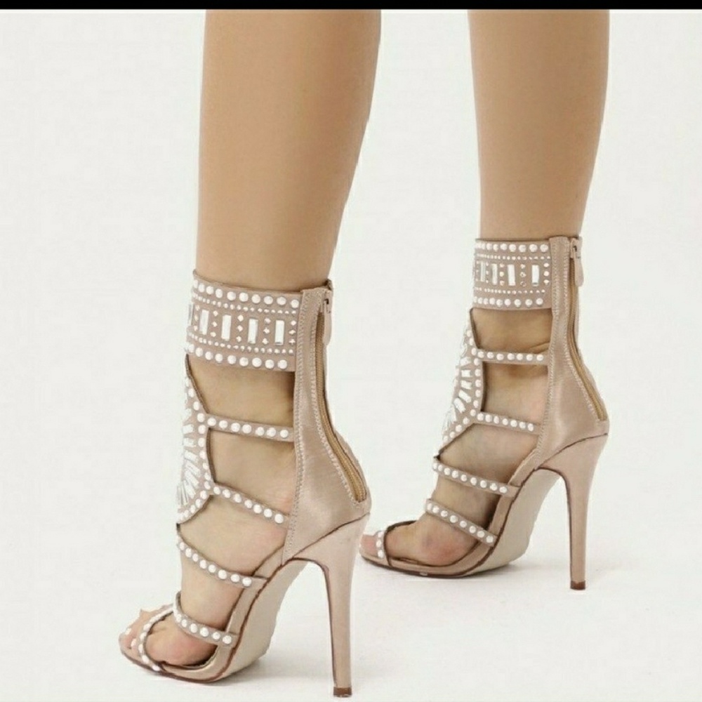 New nude color gladiator pearl heel - Picture 2 of 3
